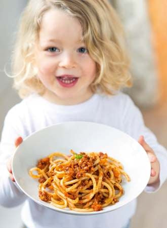 Veggie-Bolognese mit Makkaroni