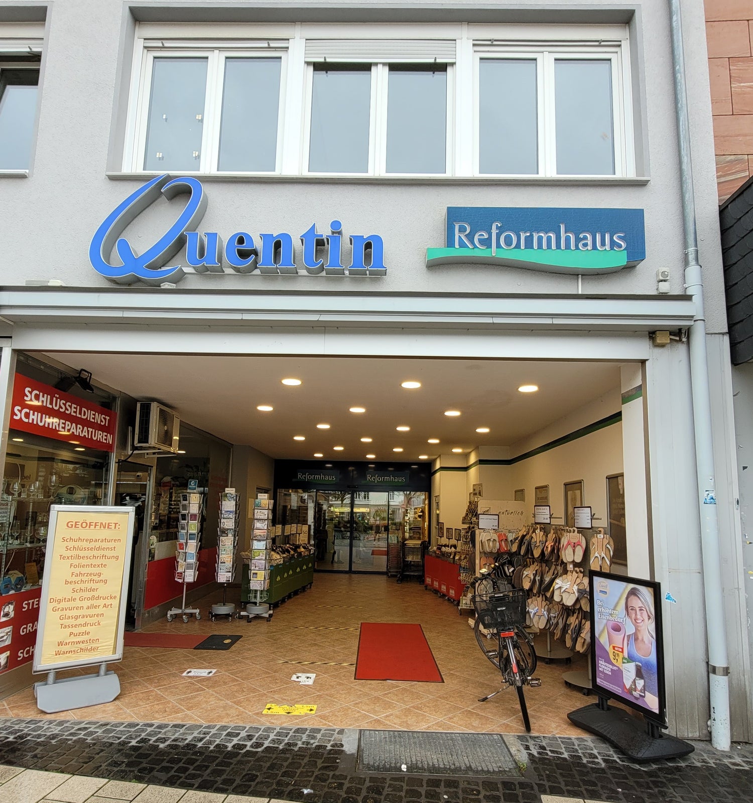 Außenansicht des Liwell Reformhaus in Friedberg